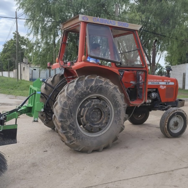 Entrega de una nueva TRON C3 para mantenimiento urbano 🚜